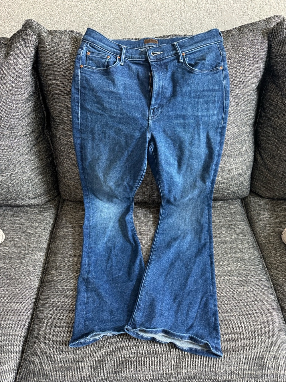 MOTHER Women's Petites The Lil' Weekender Jean - Picture 4 of 10
